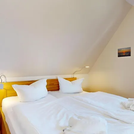Moewe, 2 Schlafzimmer, Balkon In Granitz * Lancken-Granitz